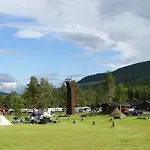 Jotunheimen Feriesenter Деревянный коттедж Хейдал